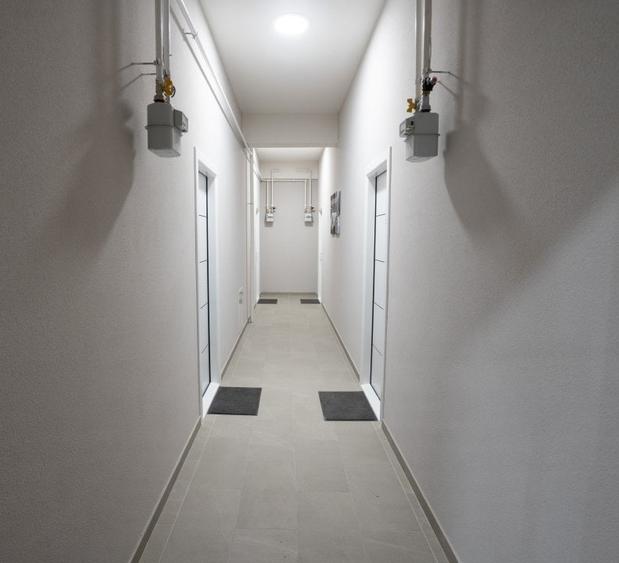 Garsonieră decomandată, mobilată în Girocului