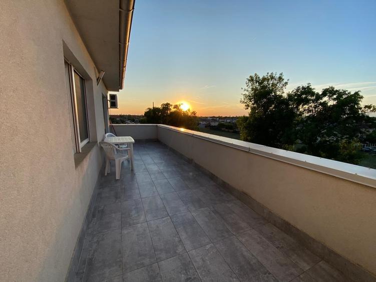 Apartament cu 2 camere decomandat în Giroc