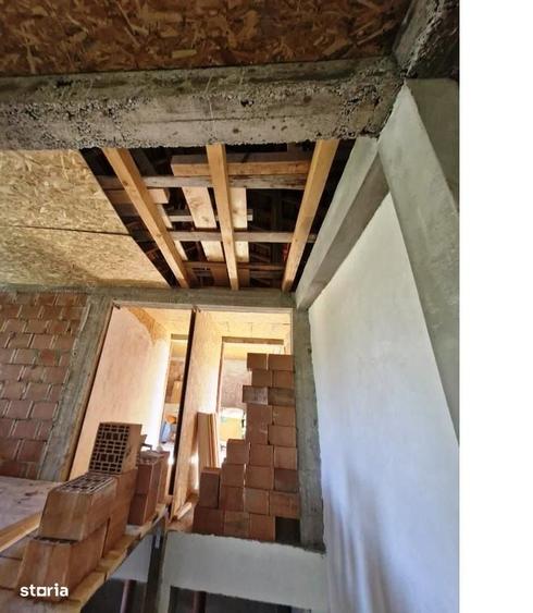 Casă cu 4 camere în Provița de Sus