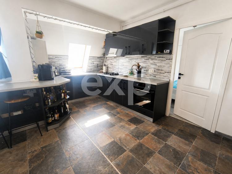 Apartament cu 2 camere semidecomandat, mobilat în Florești — fotografia 2