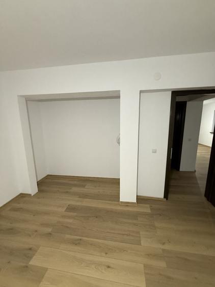 Casă cu 3 camere în Pianu
