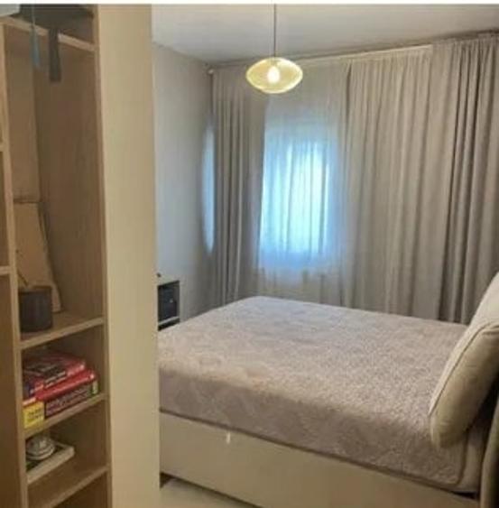 Apartament cu 3 camere semidecomandat, mobilat în Pipera