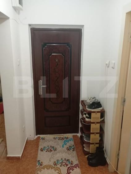 Apartament cu 2 camere decomandat, mobilat în Micro 6