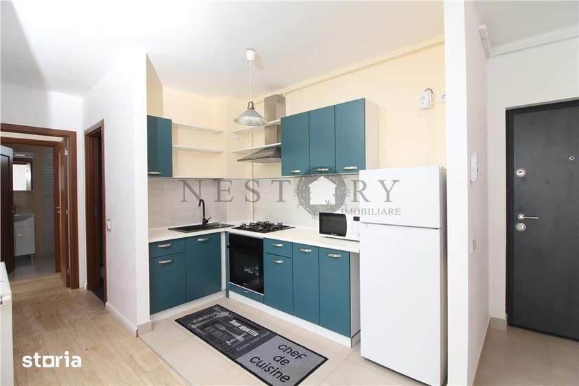 Apartament cu 3 camere semidecomandat în Iris