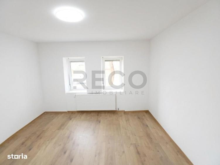 Casă cu 4 camere decomandat în Sântandrei