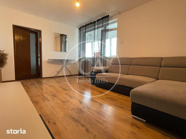 Apartament cu 3 camere semidecomandat în Decebal