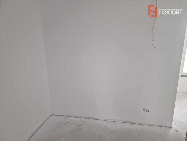 Casă individuală cu 5 camere cu Teren 617 Mp în Moșnița Veche