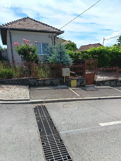 Casă cu Teren 496 Mp în Central