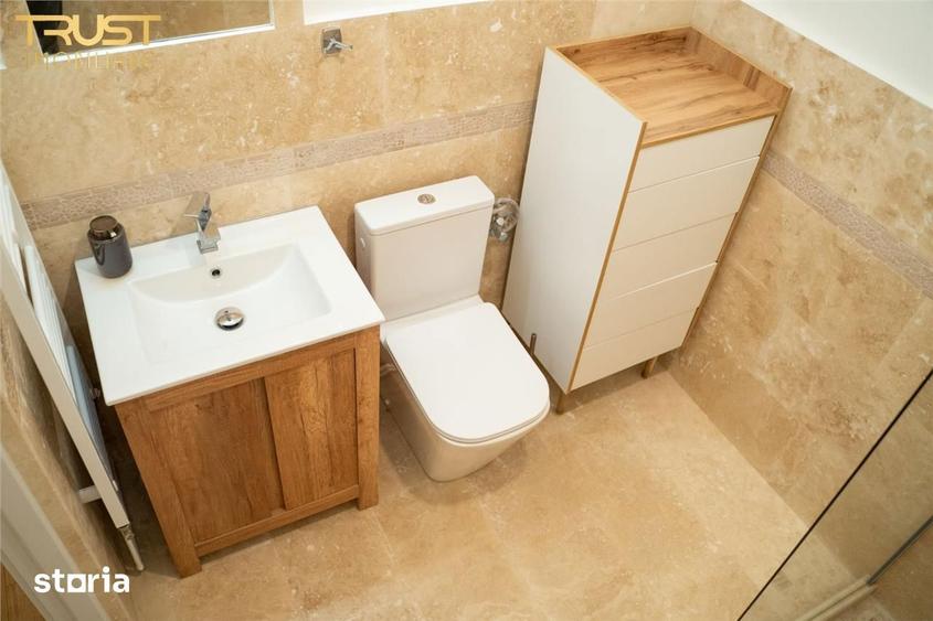 Apartament cu 3 camere, mobilat în Central