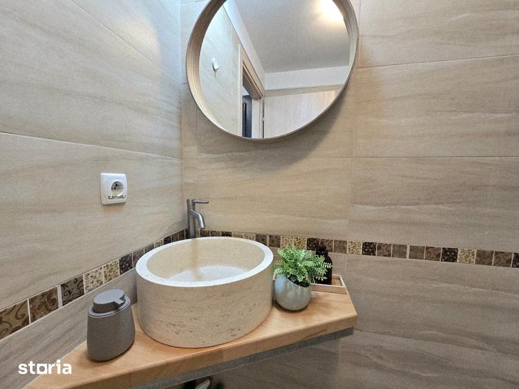 Apartament cu 3 camere semidecomandat în Ștefăneștii de Jos