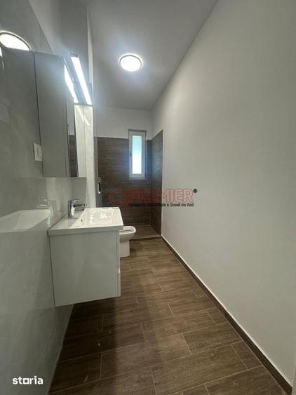Casă cu 4 camere cu Teren 324 Mp în Vidra