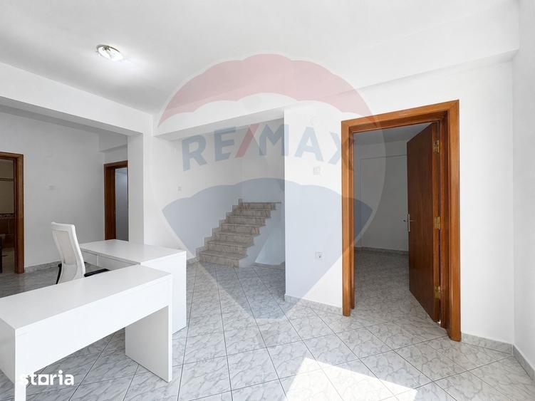 Casă cu 6 camere cu Teren 180 Mp în Crângași