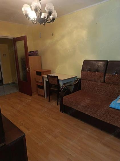 Apartament cu 2 camere decomandat în Micro 13