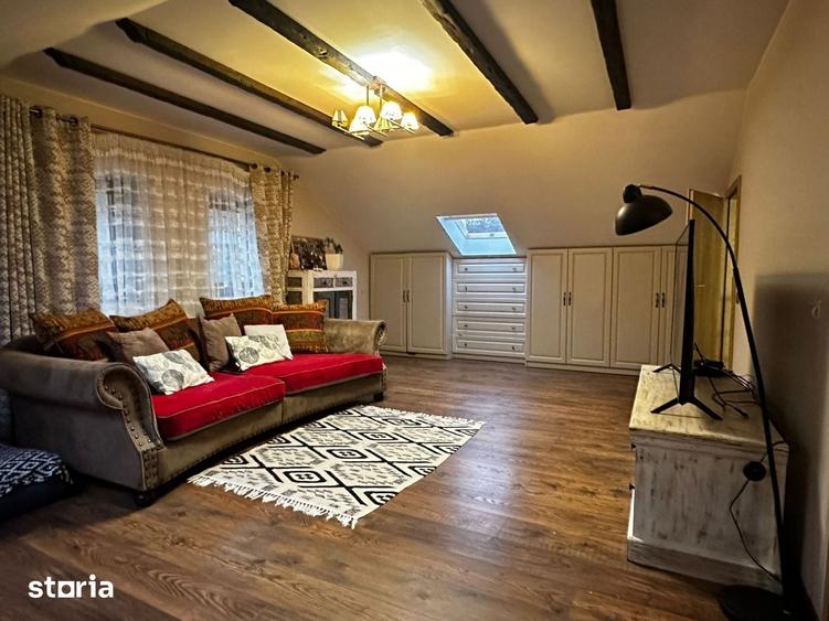 Apartament cu 4 camere în Gruia
