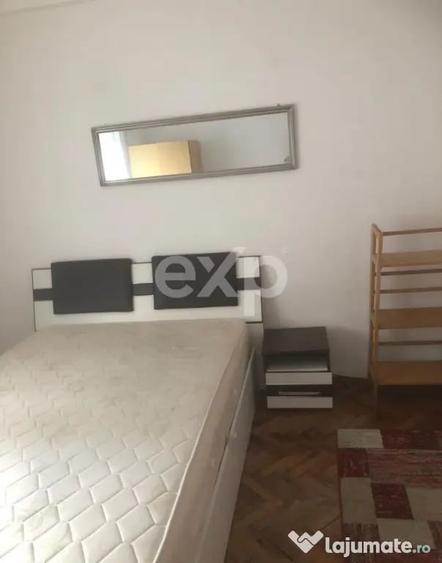 Apartament cu 3 camere decomandat în Zorilor