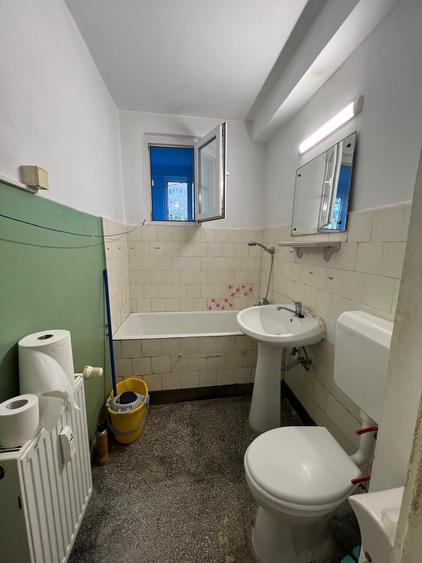 Apartament cu 2 camere semidecomandat în Iancului