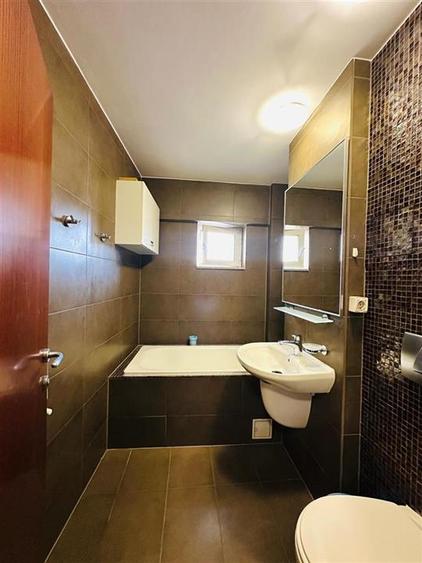 Apartament cu 2 camere decomandat, mobilat în Splaiul Unirii