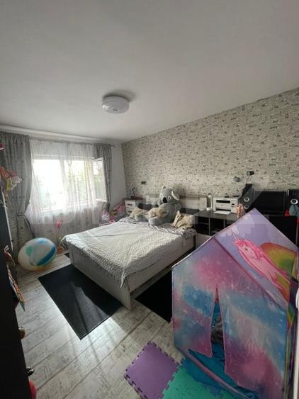 Apartament cu 3 camere decomandat, mobilat în Uzina 2