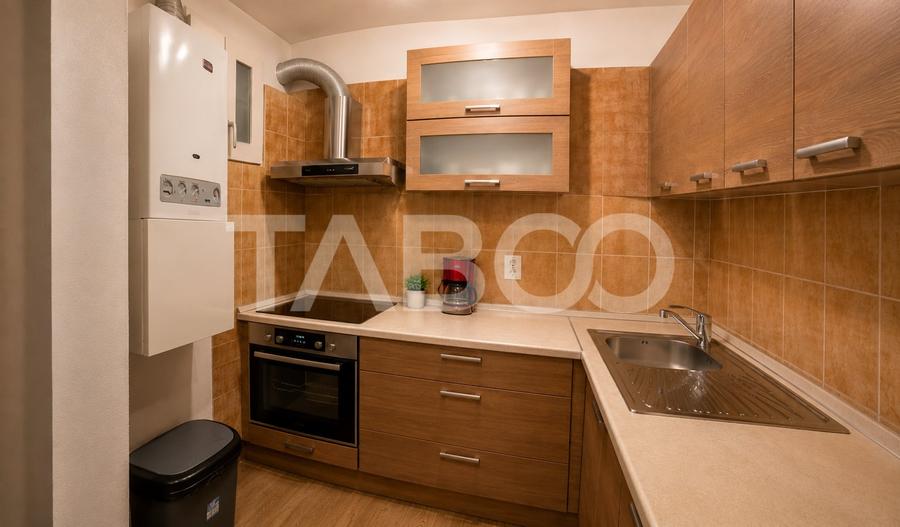 Apartament cu 3 camere semidecomandat, mobilat în Țiglari