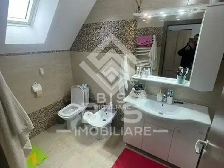 Apartament cu 4 camere decomandat în Exterior Est