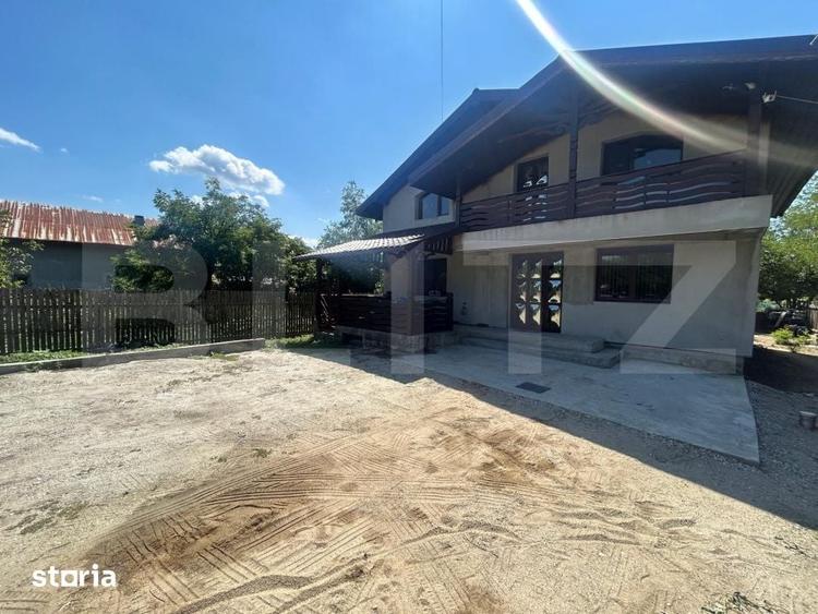 Casă cu 2 camere cu Teren 500 Mp în Central