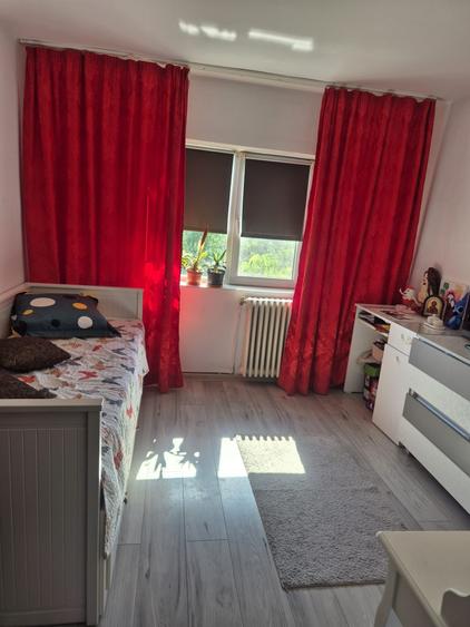 Vand apartament 3 camere, semidecomandat - 4