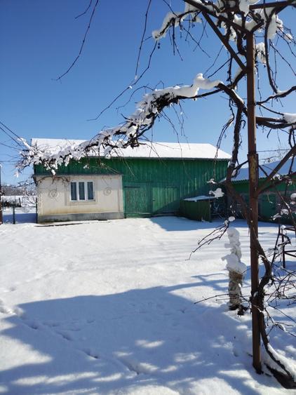 Casă cu 4 camere în Călinești