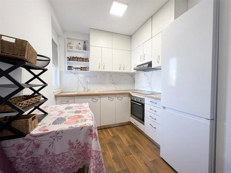 RECO Apartament in bloc nou 2 camere la etaju 2 - 6