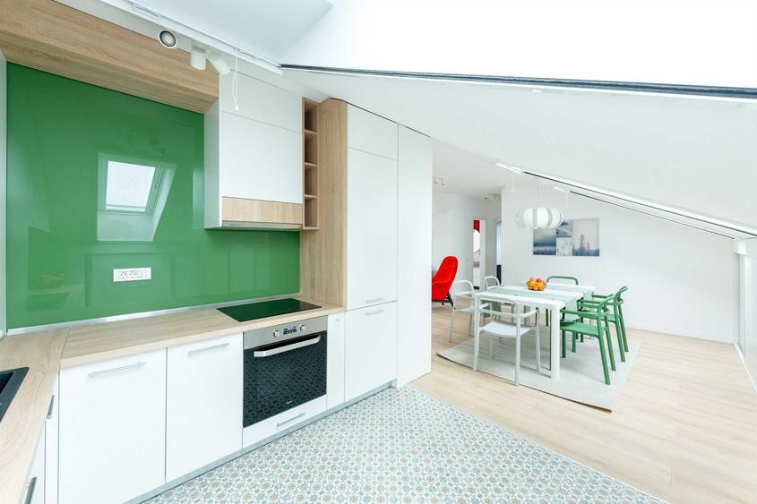 Apartament cu 3 camere decomandat în Dumbrăvița