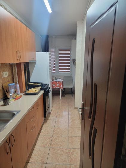 Garsonieră decomandată în Drumul Carului