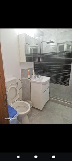 Apartament cu 2 camere decomandat în Rovine