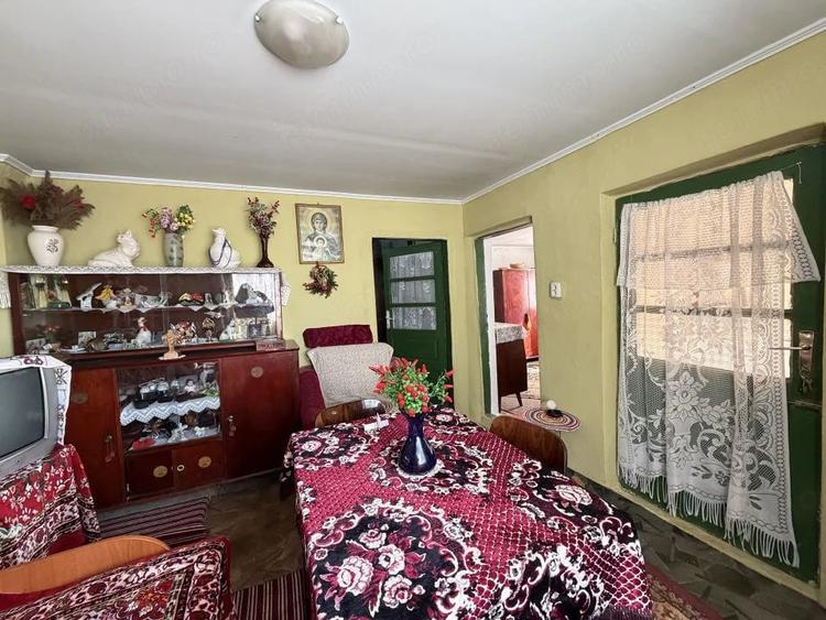 Casă cu Teren 780 Mp în Priboieni