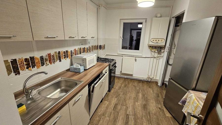 Apartament cu 2 camere decomandat în Griviței