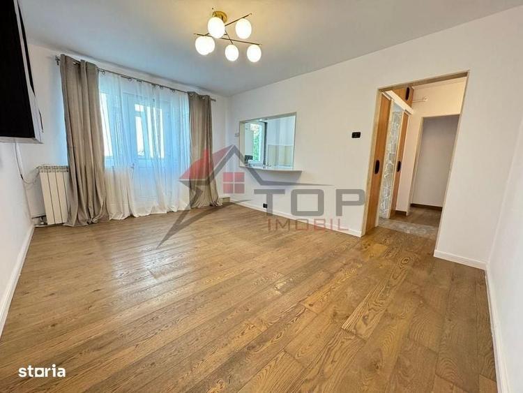 Apartament cu 4 camere semidecomandat în Mircea cel Bătrân