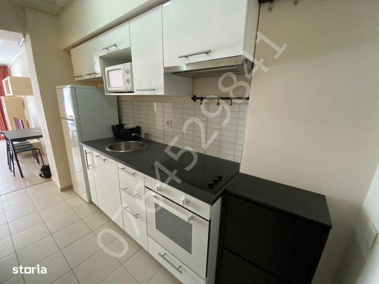 Garsonieră decomandată în Central
