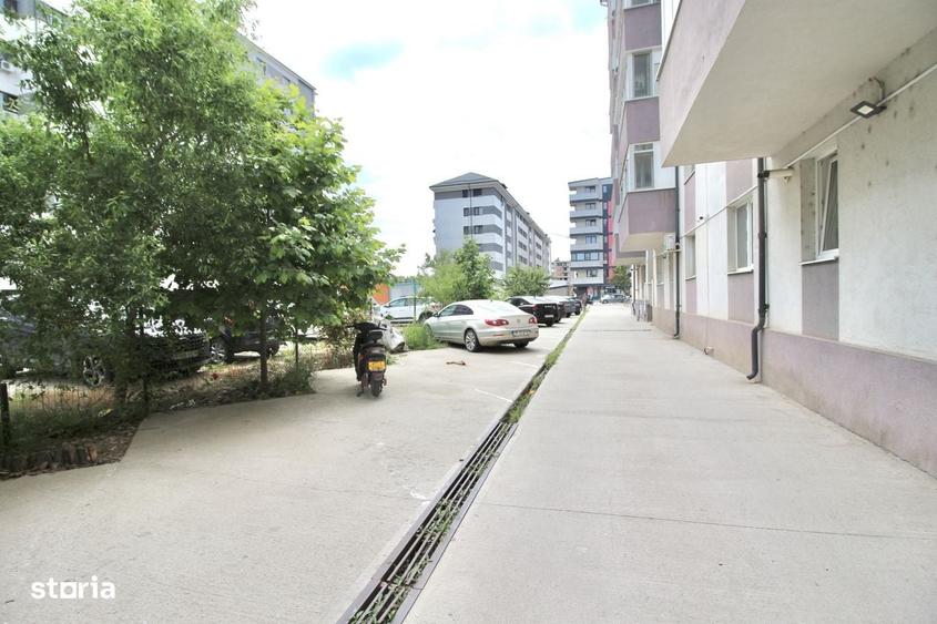 Apartament cu 2 camere decomandat în Roșu