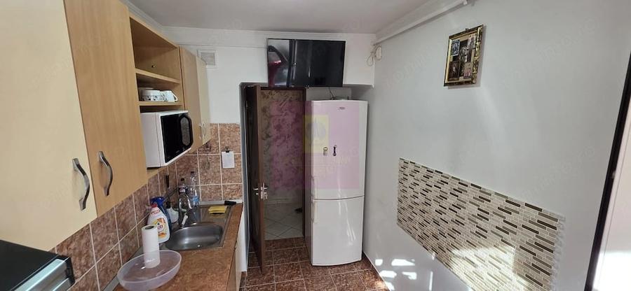 Apartament cu 2 camere semidecomandat în Est
