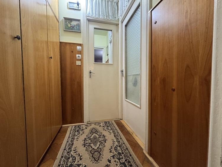 Apartament cu 2 camere semidecomandat, mobilat în Dâmbovița