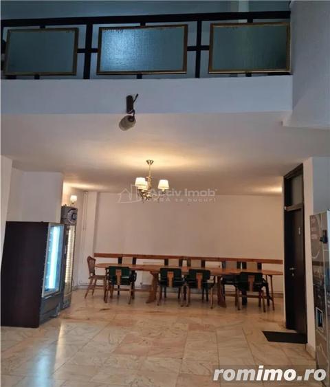 Casă cu 15 camere cu Teren 50 Mp în Carierei