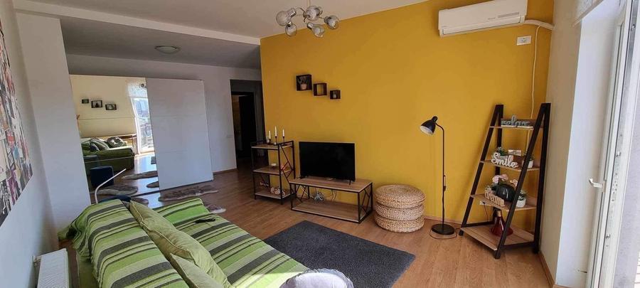 Apartament cu 2 camere decomandat în Obor