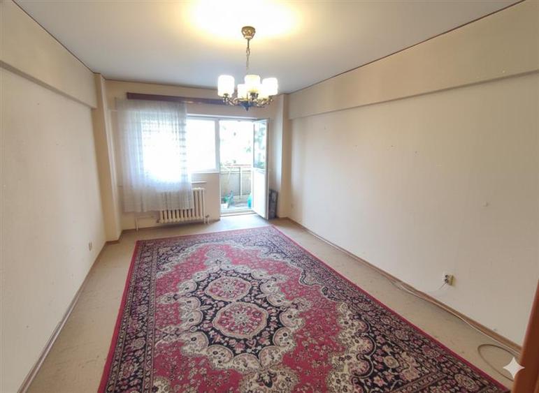 Apartament cu 4 camere decomandat în Parcul Circului