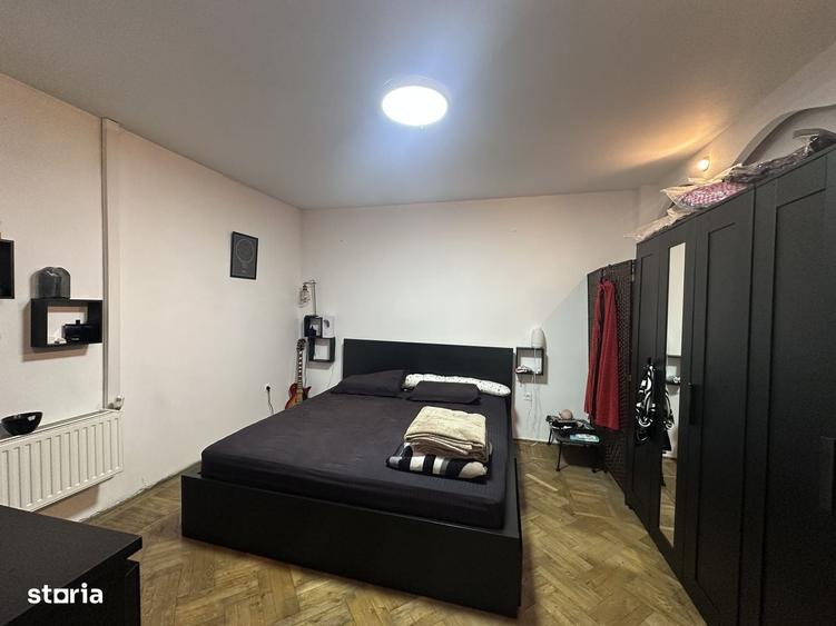 Casă cu 3 camere cu Teren 265 Mp în Central