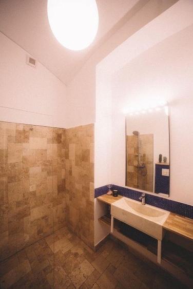 Apartament cu 2 camere semidecomandat, mobilat în Aeroport