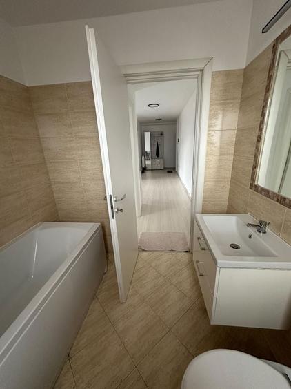 Apartament cu 2 camere semidecomandat în Viilor