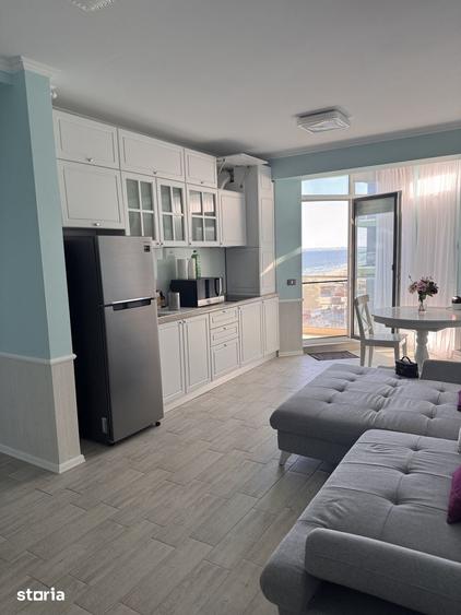 Apartament cu 3 camere în Est