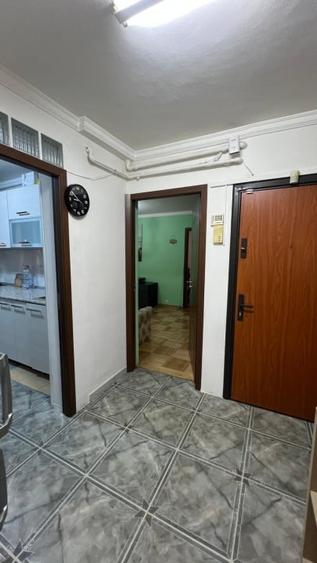 Apartament cu 3 camere decomandat, mobilat în Dristor