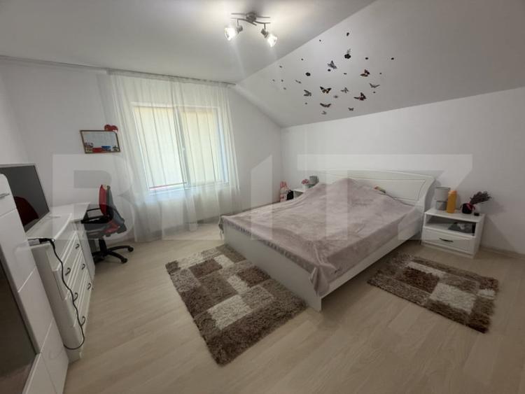 Casă cu 5 camere cu Teren 900 Mp în Hereclean