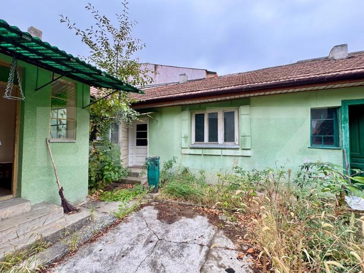 Apartament cu 3 camere decomandat în Cantemir
