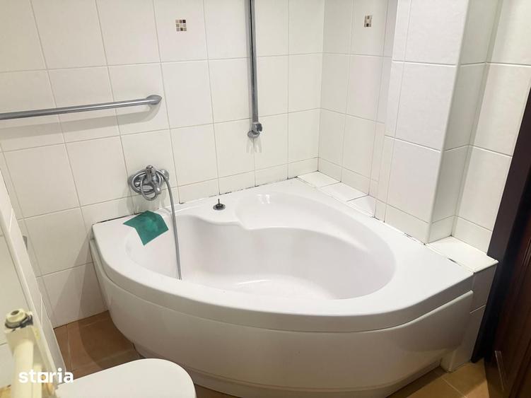 Apartament cu 4 camere în Ultracentral