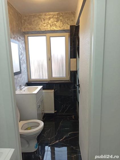 Apartament cu 4 camere decomandat în Central